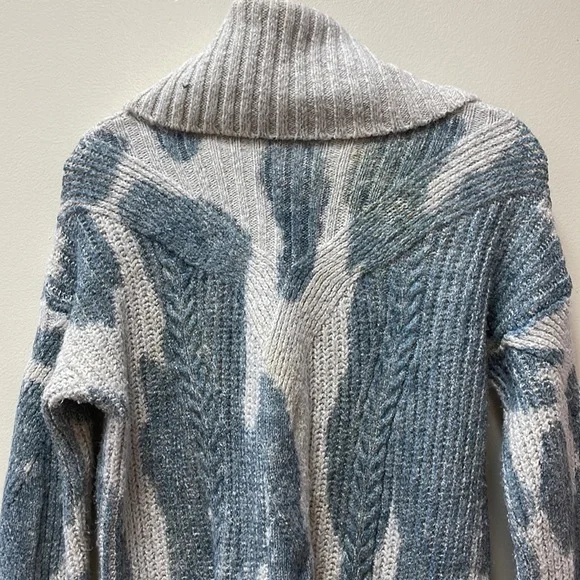 Pilcro Spotted Turtleneck Sweater From Anthropologie!!🔥🔥🔥 - Picture 11 of 16